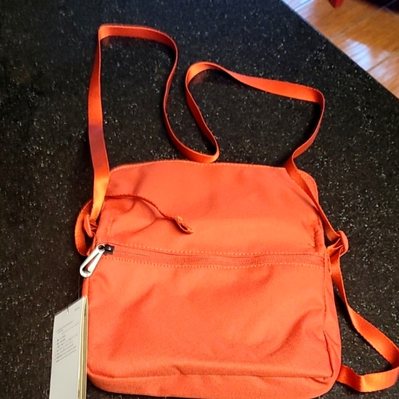 Nike Crossbody Bag - Picture 5 of 8